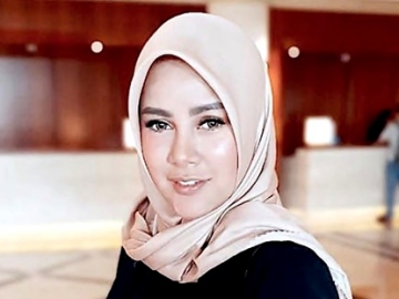 Olla Ramlan Pilih Berbisnis Sejak Pakai Hijab, Kode Bakal Pensiun dari Dunia Artis?