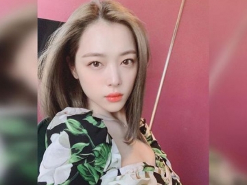 Selalu Tampak Sok Kuat Saat Dibully, Fans Masih Berharap Berita Meninggalnya Sulli Hoax