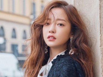 Dikenal Dekat, Goo Hara Posting Foto Kenangan Bareng Sulli 