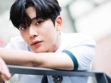 Makin Populer di Drama Barunya 'Extraordinary You', Foto Masa Kecil Rowoon SF9 Kembali Disorot