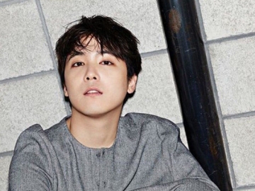 Majalah DAZED Rilis Foto Lee Hongki Berambut Keriting Hingga Cepak Sebelum Masuk Wamil