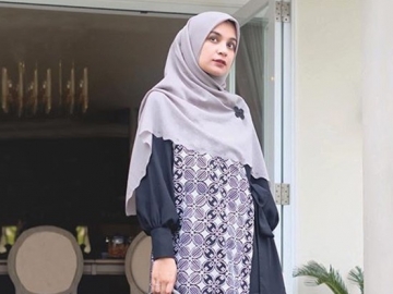 Shireen Sungkar Ketahuan Pakai Ponsel Mewah Disebut Pamer, Beri Balasan ‘Menohok’ Disorot