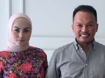 Jennifer Dunn Liburan Bareng Suami ke Bali Malah Tuai Komentar Julid Karena Gaya Duduk