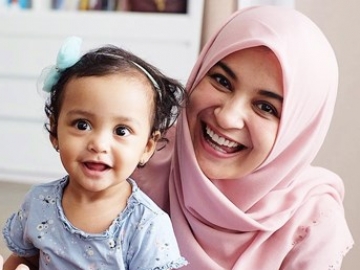 Shireen Sungkar Bagikan Potret Putri Bungsu, Tanggapi ‘Godaan’ Donita Jadi Sorotan