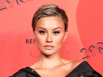 Darah Indonesia Jadi Polemik, Agnez Mo Ternyata Juga Kena Sentil Soal Nama ‘Jawa’ Sang Ayah