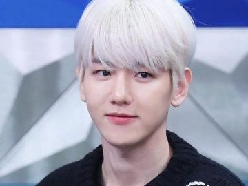 Baekhyun Pede Tampil Tanpa Make Up di Acara Fan Meeting, Netter Malah Soroti Soal Ini