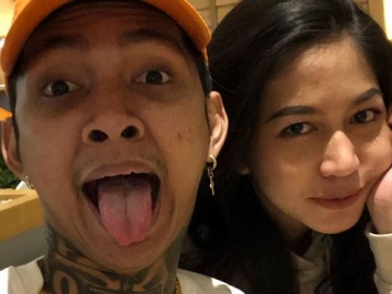  Young Lex Pamer Foto Kehamilan Istri, Netter Banjir Komentar Seperti Ini