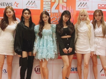 Momoland Beri Hadiah Manis Untuk Fans Yang Setia Hadiri 'ISAC 2020'