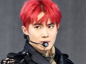 Fans Lempar iPhone Seri 11 ke Panggung di Konser EXO, Reaksi Lucu Suho Malah Tuai Sorotan Netter