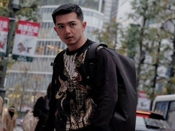 Nicky Tirta Bikin Syok Warganet Usai Tunjukkan Sosok Saudara Kembarnya