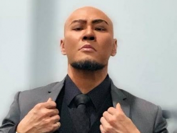 Bukan Cuma Deddy Corbuzier, Aktor Tampan Bertubuh Kekar Ini Juga 'Langganan' Tak Naik Kelas