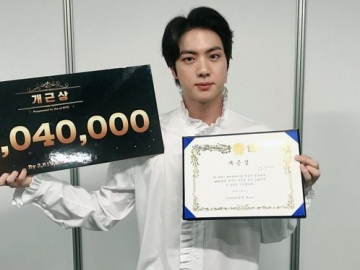 Dapat Penghargaan Dari Weverse, Jin BTS Tagih Hadiah Uang 