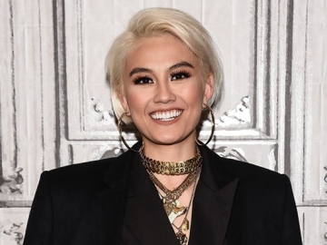 Agnez Mo Pamer Pose ‘Jelek’ untuk Rayakan 20 Juta Followers, Disambut Pro-Kontra