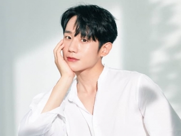 Hadiri MBC Drama Awards 2019, Jung Hae In Salah Tingkah Saat Aktris Cantik Ini Beri Pujian Selangit