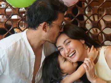  Romantis, Rio Dewanto Sebut Atiqah Hasiholan 'Ibu Terbaik di Dunia Nyata dan Maya'