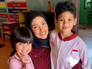 Tsania Marwa Akhirnya Dapatkan Hak Asuh 2 Anaknya, Sederet Artis Ramai Beri 'Pelukan'