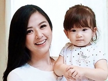 Sempat ‘Puasa’ Medsos, Franda Main IG Lagi Unggah Foto Putrinya Bikin Sandra Dewi 'Kesengsem'