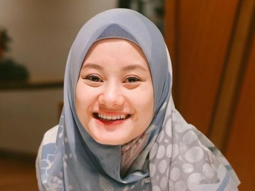 Dinda Hauw Bagikan Kisah Perjuangan 14 Tahun Sebelum Karier Melonjak, Sederet Artis Ungkap Kekaguman