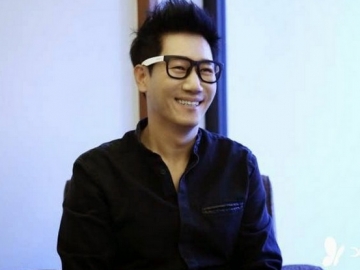 Ji Suk Jin Ikutan Demam Tik Tok yang Lagi Viral di Indonesia, Netter Auto Gak Kuat Nahan Tawa