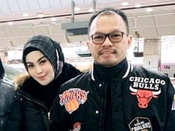 Jennifer Dunn ‘Rangkul’ Faisal Harris Sang Suami yang Tengah Meradang, Malah Dicurigai Begini