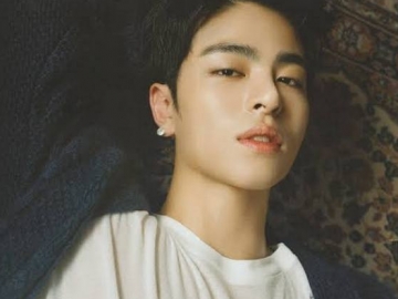 Telanjang Dada Pamer 'Roti Sobek' di IG, Junhoe iKON Disebut Bikin Perawan Mimisan