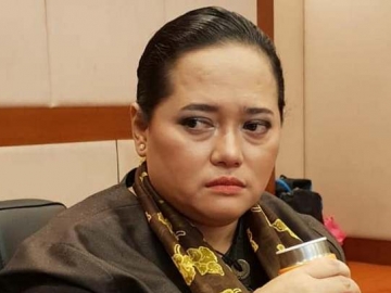 Sempat Tuding Teddy Gunakan Ilmu Hitam, Mbak You Kini Malah 'Angkat Tangan'