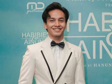 Edit Wajah 'Gandengan' Saat Unggah Foto, Jefri Nichol Ternyata Nonton Konser Bareng Sosok Ini