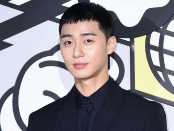 Guling-Guling di Jalanan Beraspal Sambil Pakai Kostum Boneka, Park Seo Joon Bikin Hyungsik 'Jengkel'