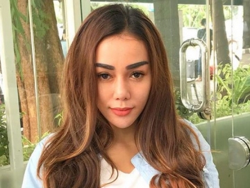 Bebby Fey Ungkap Ayah Sambung Jadi Mualaf Hingga Dicoret dari KK, Dugaan Ini Malah Mencuat