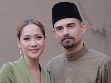 Kembali Pamer Ciuman Bibir dengan Suami, Kaki BCL Justru Curi Perhatian