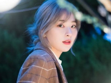 Seulgi Adu Pesona dengan Laut, Rambut Kepang Dua Dibilang Mirip Anna 'Frozen'