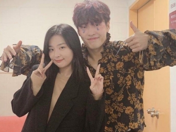 Seulgi Red Velvet Beri Dukungan Kang Ha Neul Hingga Foto Bareng