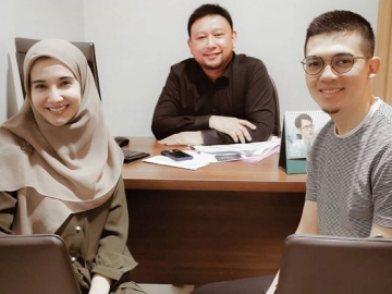  Foto Zaskia Sungkar dan Irwansyah Jalani Program Bayi Tabung