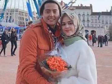  Liburan Romantis, Cut Meyriska Beri Pujian Selangit Untuk Roger Danuarta