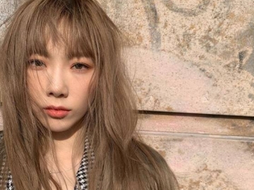 Postingan Tae Yeon dengan Lisptik Belepotan dan Rambut Acak-Acakan Picu Berbagai Kecurigaan