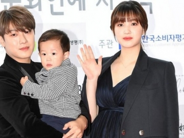 Minhwan-Yulhee Akhirnya Ungkap Wajah Bayi Kembar ke Publik, Begini Tanggapan K-Netz