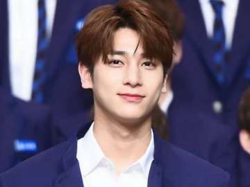 Lee Hangyul Pose Manyun Kelewat Ganteng Hingga Bikin Fans Jantungan