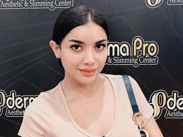 Millendaru Pamer Foto Polos di Bak Mandi, Suara Asli Waktu Nyanyi Mirip Wanita Tulen Bikin Syok