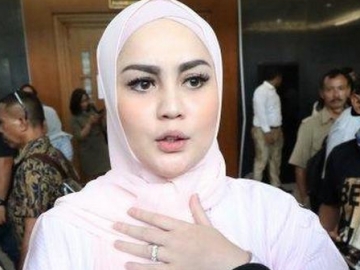  Suami Pertama Jennifer Dunn Ternyata Punya Profesi Tak Sembarangan