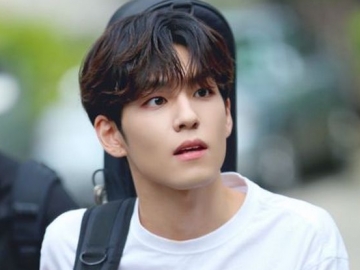  Isi Waktu Luang, Wonpil DAY6 Bagikan Foto Bareng Kucing