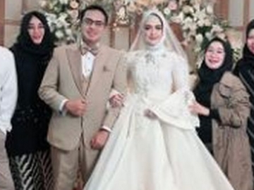  Cerai 4 Tahun, Eddies Adelia Menikah Lagi Dengan Ferry Setiawan
