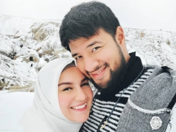 Dijahili Irish Bella, Kebiasaan Tidur Ammar Zoni Malah Bikin Fans Geleng-geleng