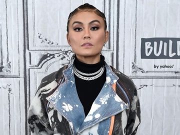 Puncaki Tangga Lagu, Rapp Agnez Mo di Single Baru Curi Perhatian