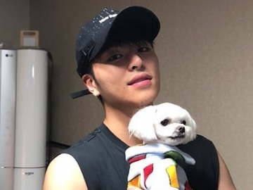 Kuno, Selera Musik Junhoe iKON Disebut Mirip Bapak-Bapak