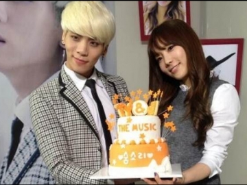 Bikin Haru, Tae Yeon Ucapkan Selamat Ultah ke Mendiang Jonghyun dengan Cara Ini