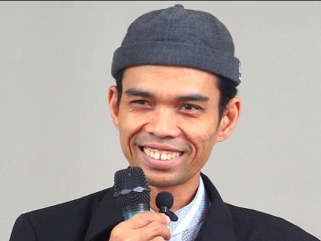 Lirik Lagu 'Aisyah Istri Rasulullah' Tuai Kontroversi, Ustaz Abdul Somad Tanggapi Begini