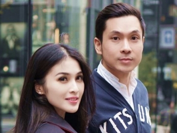 Dikenal Berkarisma, Harvey Moeis Suami Sandra Dewi Tak Segan Pose ‘Duck Face’ Saat Selfie