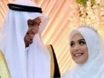 Nikah Ditengah Pandemi Corona, Vebby Palwinta Diberi Mahar 500 Dinar