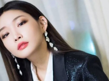 Kali Ini Video Konsep, Chungha Tampil Nyentrik Pakai Piercing