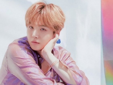 Bagus Banget, Suga Ngaku Tak Bisa Berhenti Dengarkan Lagu IU 'Eight' yang Diproduseri Olehnya